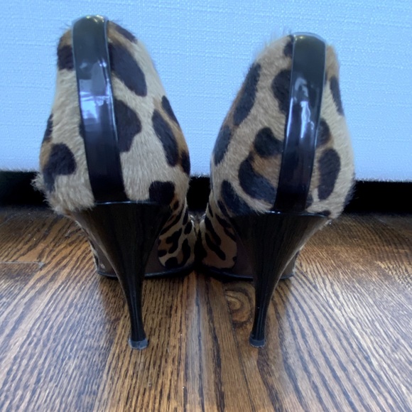 Stuart Weitzman Leopard Cowhide Peep-Toe Shoes - Picture 4 of 8